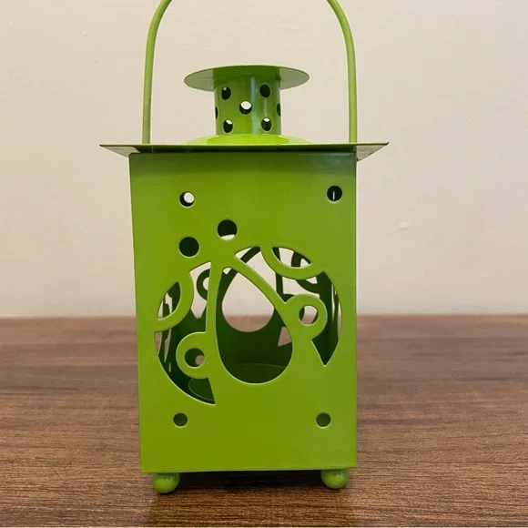 Colorful Metal Lanterns - Picture 5 of 14